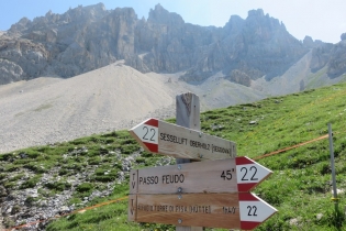 Dolomiten-Wanderung unterm Latemar